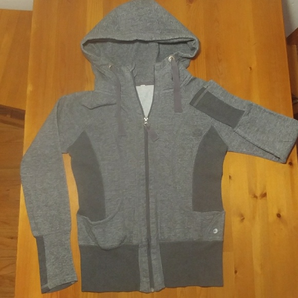 *SOLD* GUC GREY HOODIE SWEATSHIRT - Picture 3 of 8
